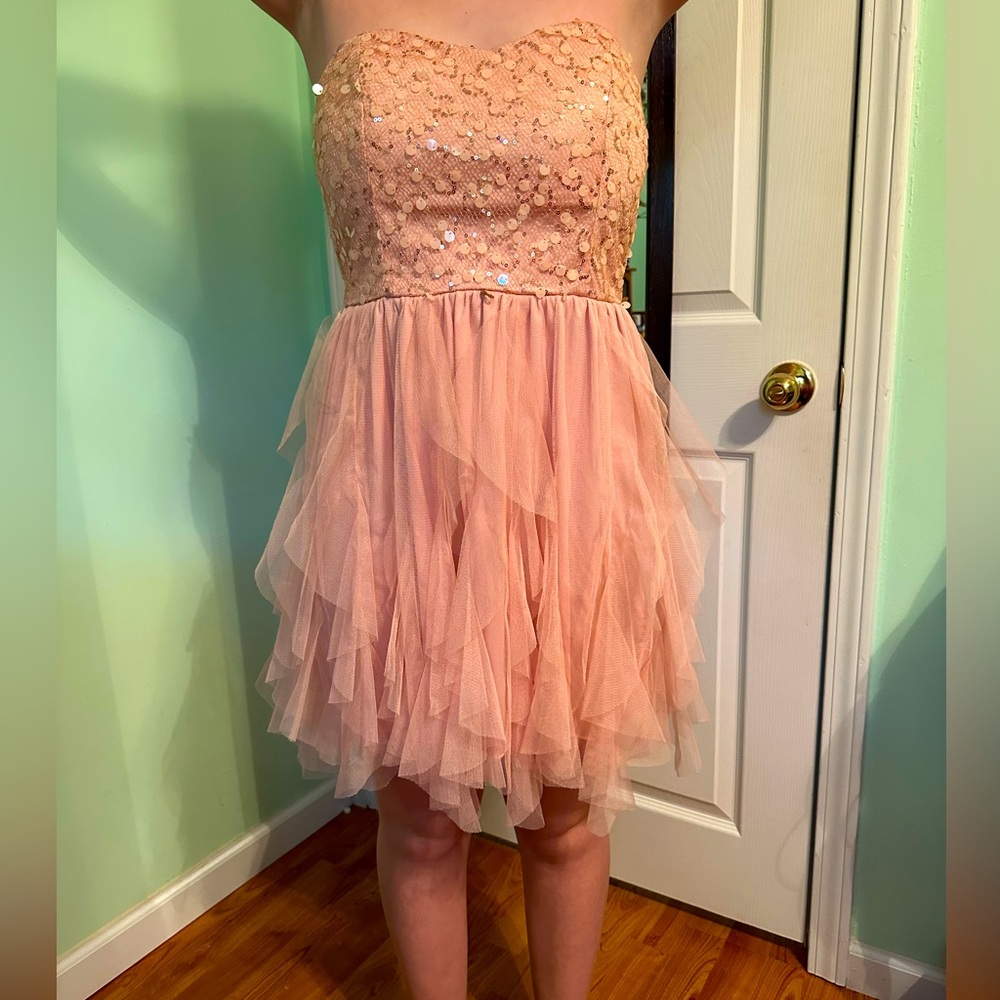Pink sparkly strapless dress